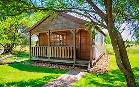 Accommodation Black Ginger Warrenton